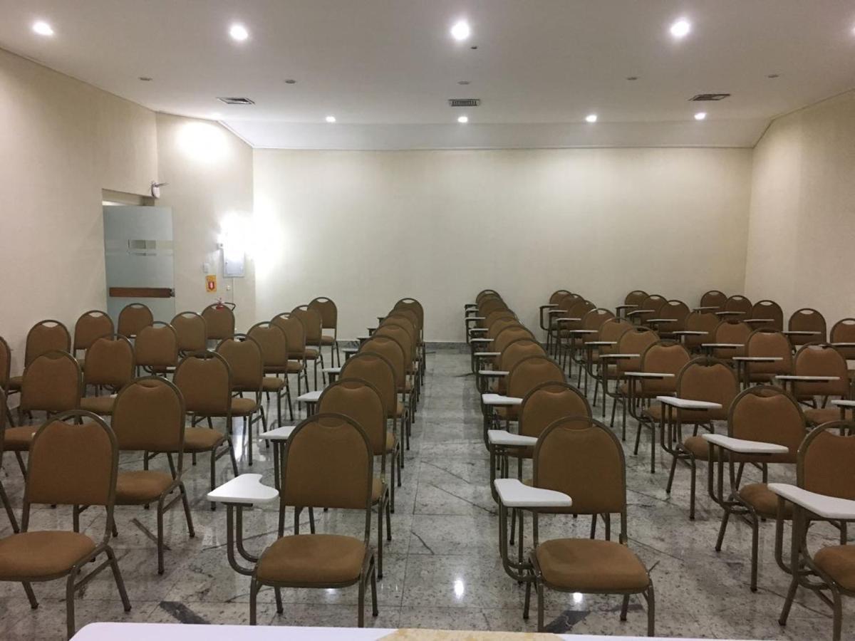 Hotel Golden Park Curitiba By Nacional Inn Екстериор снимка