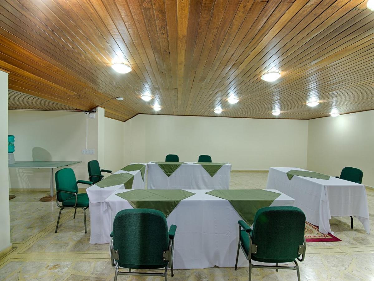 Hotel Golden Park Curitiba By Nacional Inn Екстериор снимка