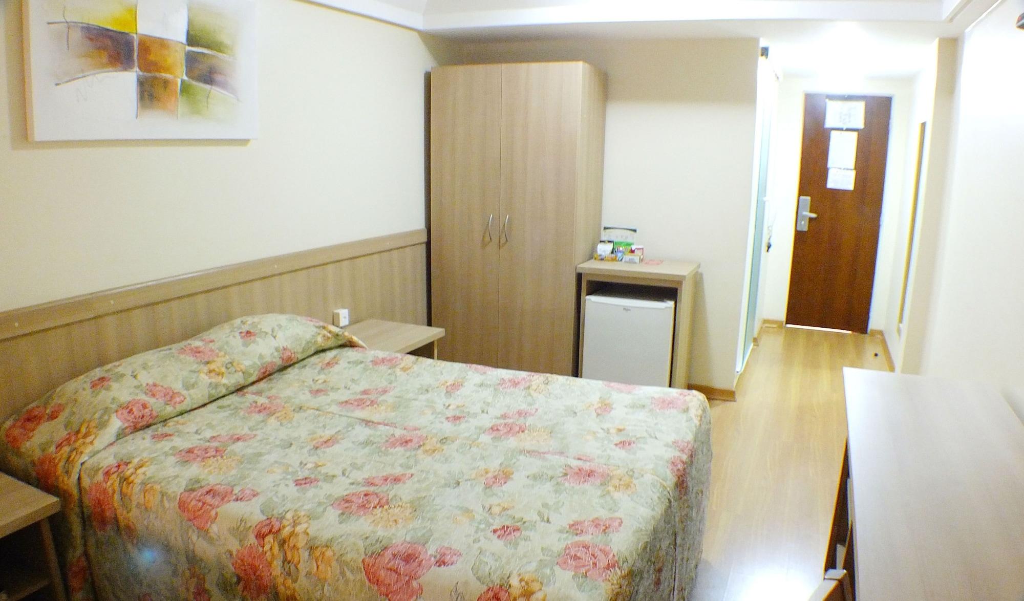 Hotel Golden Park Curitiba By Nacional Inn Екстериор снимка