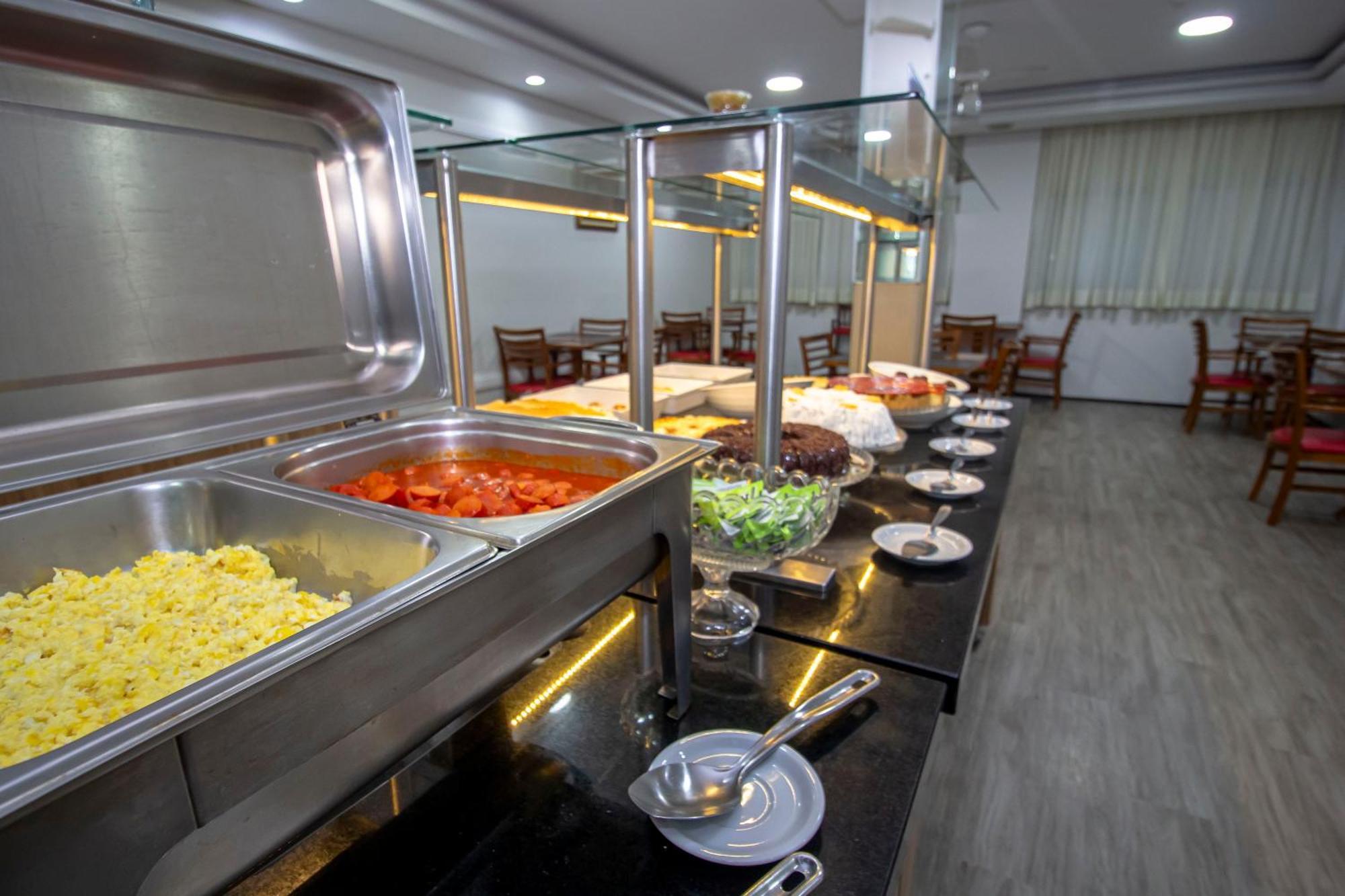 Hotel Golden Park Curitiba By Nacional Inn Екстериор снимка