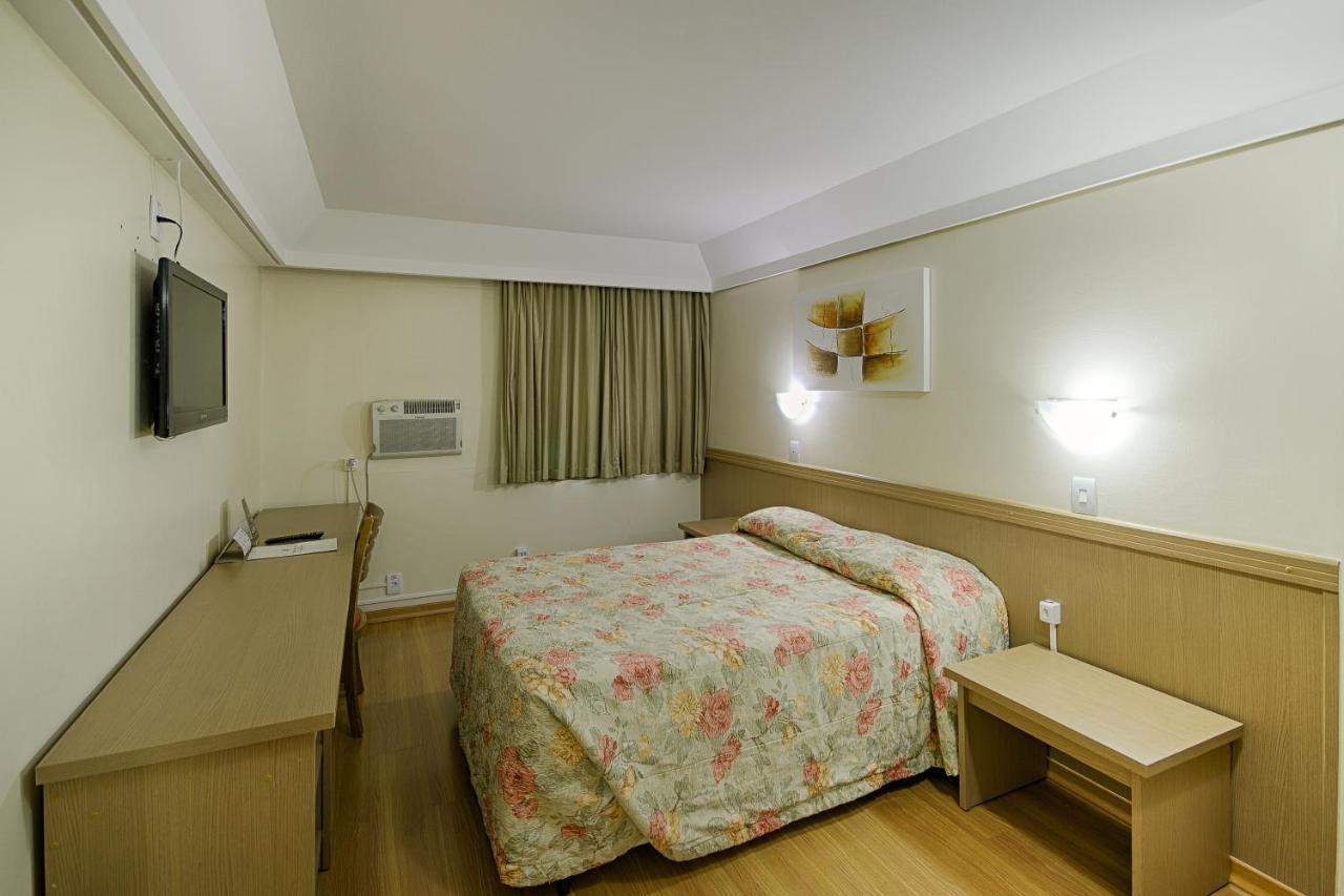 Hotel Golden Park Curitiba By Nacional Inn Екстериор снимка