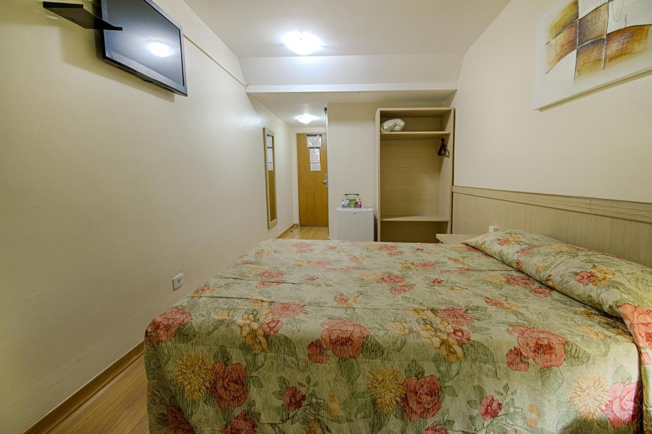 Hotel Golden Park Curitiba By Nacional Inn Екстериор снимка