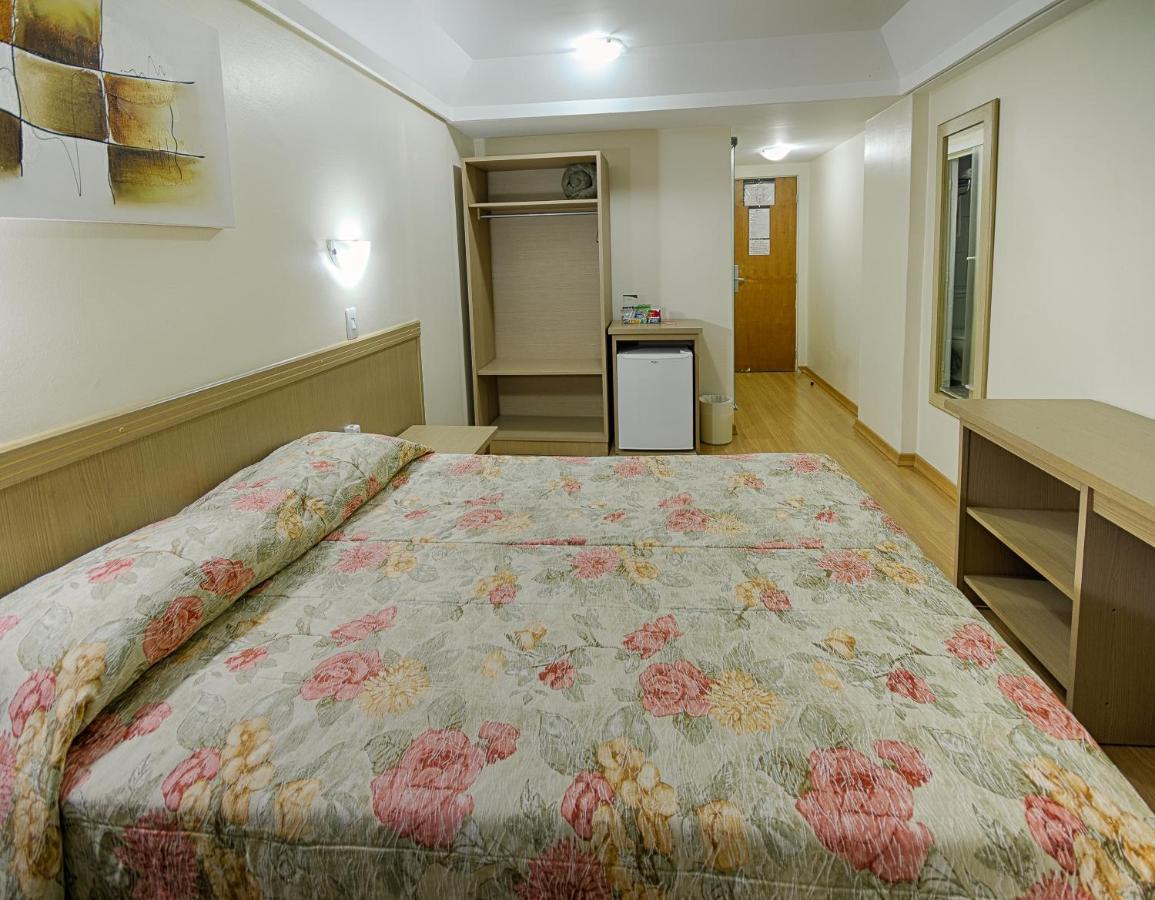 Hotel Golden Park Curitiba By Nacional Inn Екстериор снимка